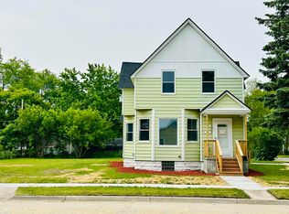 1338 Oak St, Pt Huron, MI 48060