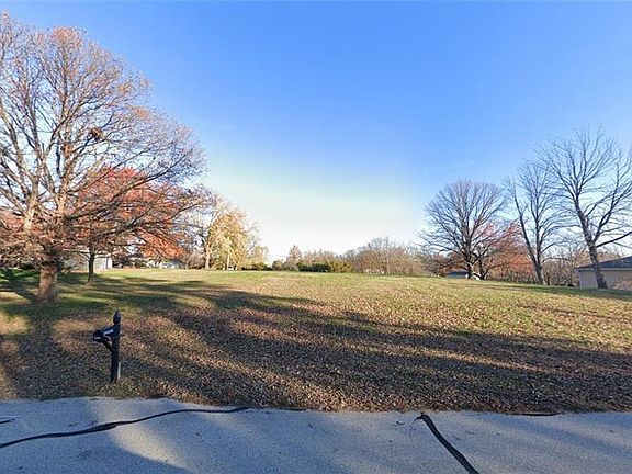 2nd image of 12300 NW Porter Rd