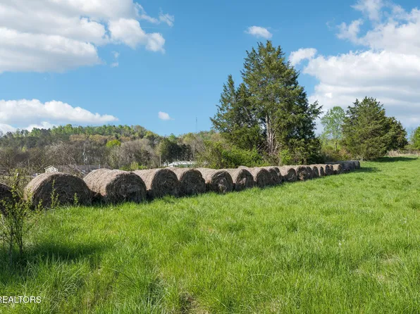 436 Thorngrove Pike, Kodak, TN 37764