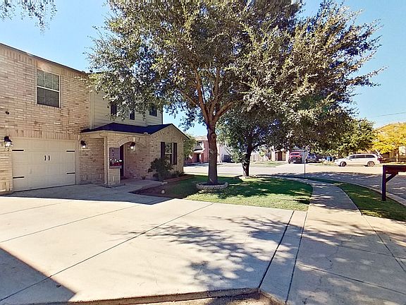 3rd image of 632 CHEROKEE BLVD