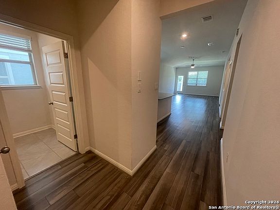 3rd image of 9123 Dak Ave