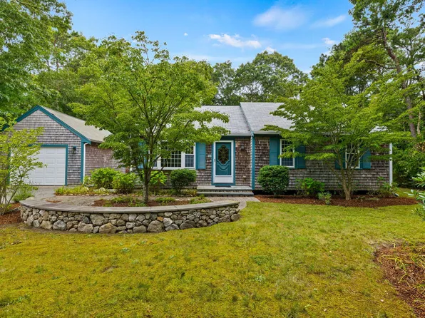 88 Candace Way, East Falmouth, MA 02536