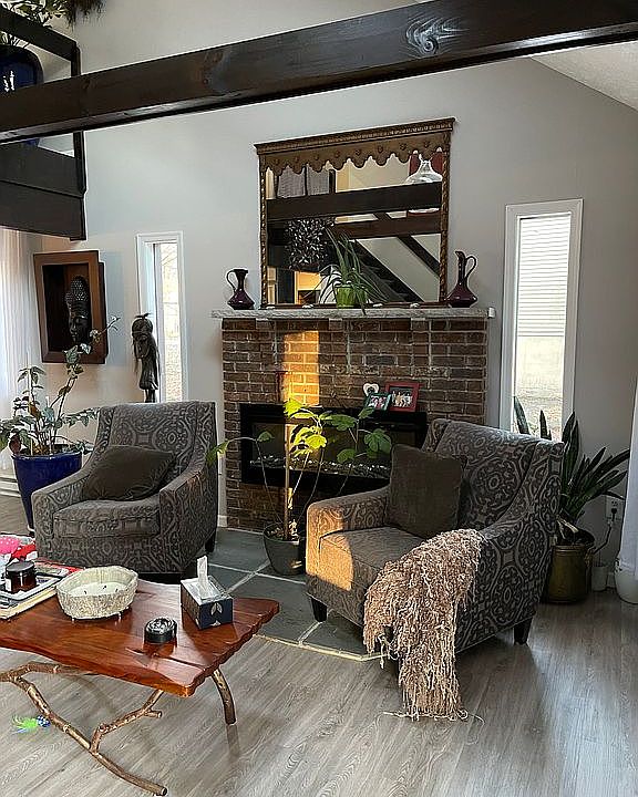 1st image of 4747 Brentwood Dr