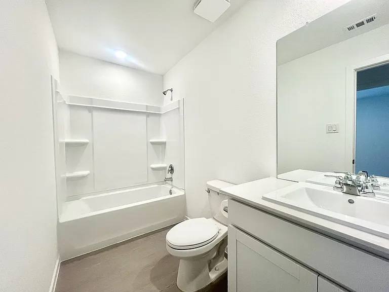712 Zuppino Ln — Photo 10