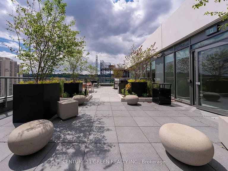 212 King William St #720 — Photo 20