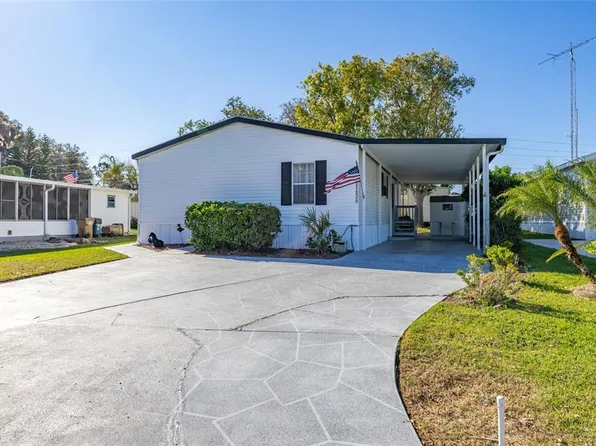 11636 Magnolia Ave, Tavares, FL 32778