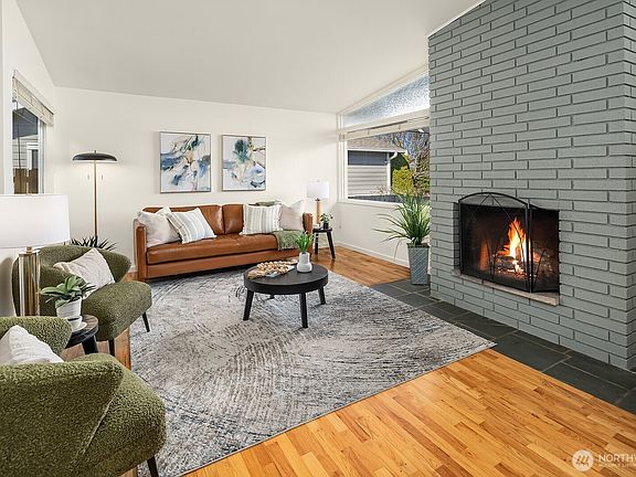 4th image of 7147 30th Avenue SW