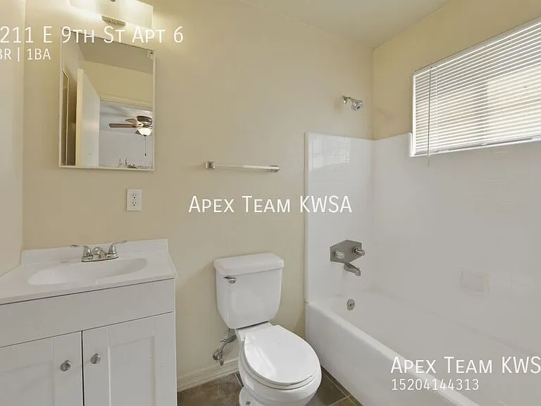 1211 E 9th St #6 — Photo 14