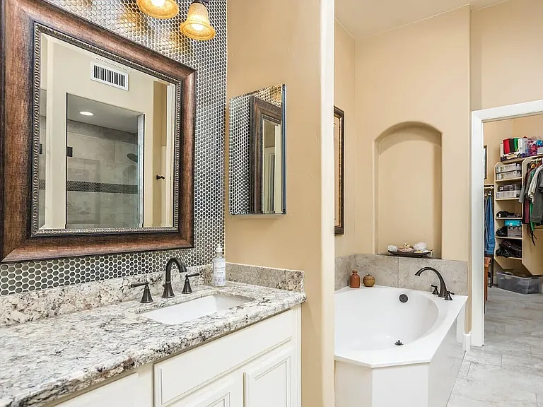 8331 E Cactus Wren Rd — Photo 14