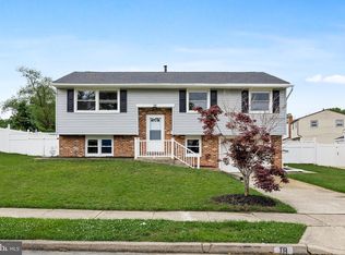 18 Stoney Bridge Rd, Laurel Springs, NJ 08021