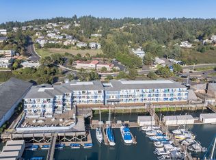 890 SE Bay Blvd #111, Newport, OR