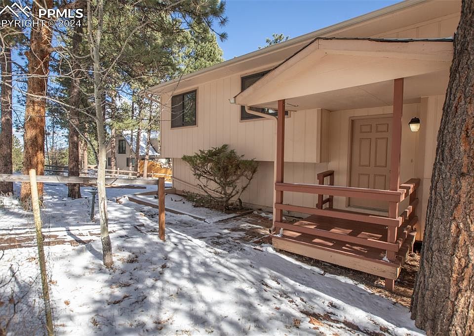 1st image of 401 Coraline St