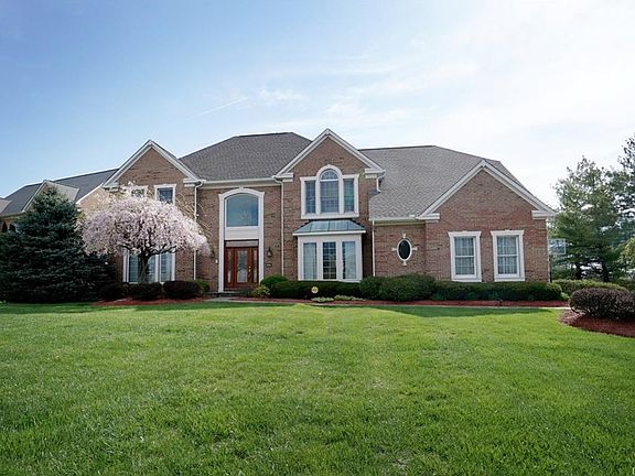 2nd image of 7442 Great Waters Ln