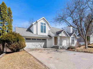 1526 Buresh Ave, Iowa City, IA 52245