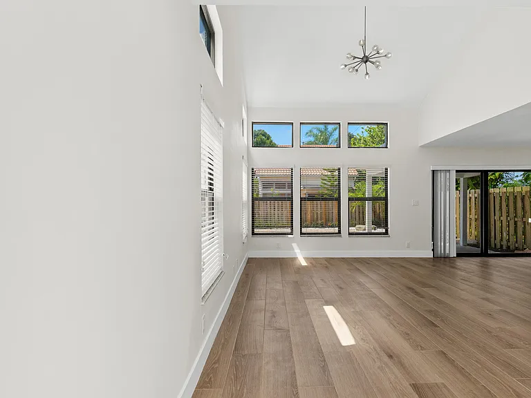 5521 Ilford Ct — Photo 5