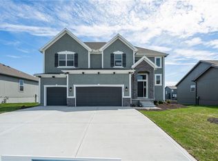 4405 SW Grindstone Cir, Lees Summit, MO 64082