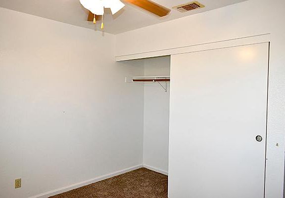 3rd image of 185 Smokey Hills Dr