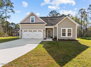 628 Weeping Willow Ln, Jacksonville, NC 28540