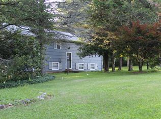 4 Old Lantern Rd, Danbury, CT 06810