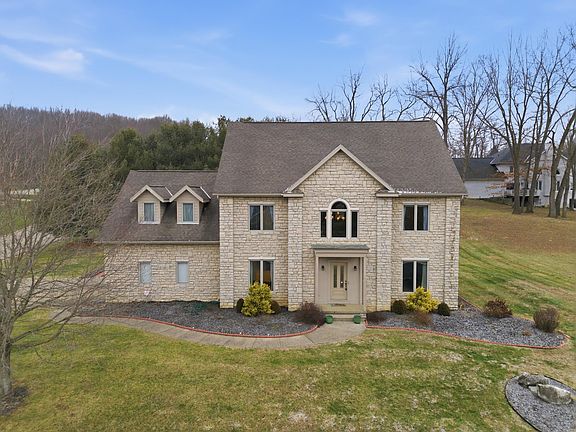 4th image of 528 Gleneagles Dr