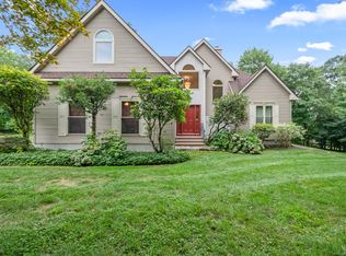 90 Windrush Ln, Hebron, CT 06248