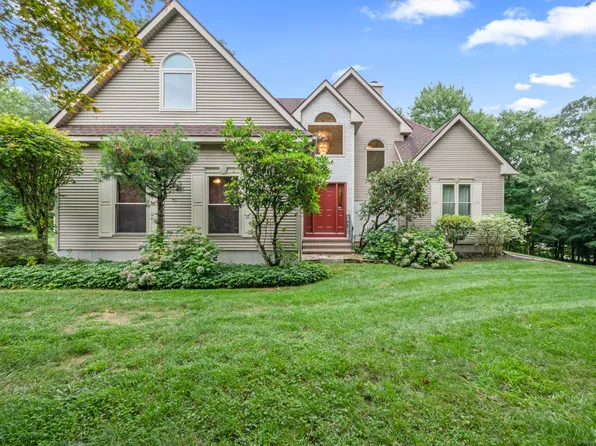 90 Windrush Lane, Hebron, CT 06248