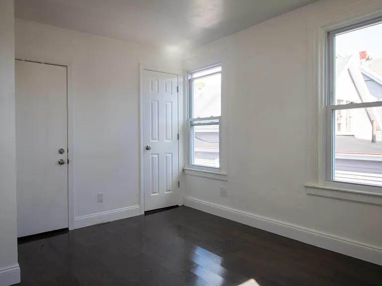 78 West St #2A — Photo 2