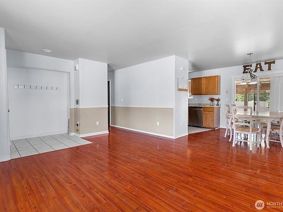 5th image of 604 Bramble Avenue