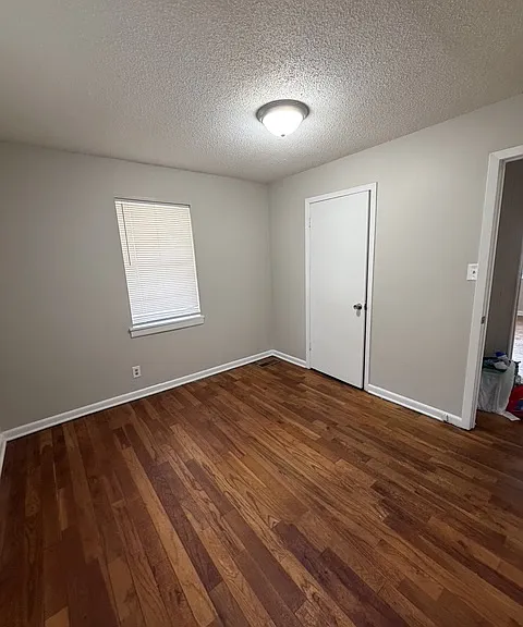 258 Oak St — Photo 14