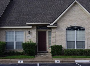 103 Fraternity Row, College Station, TX 77845
