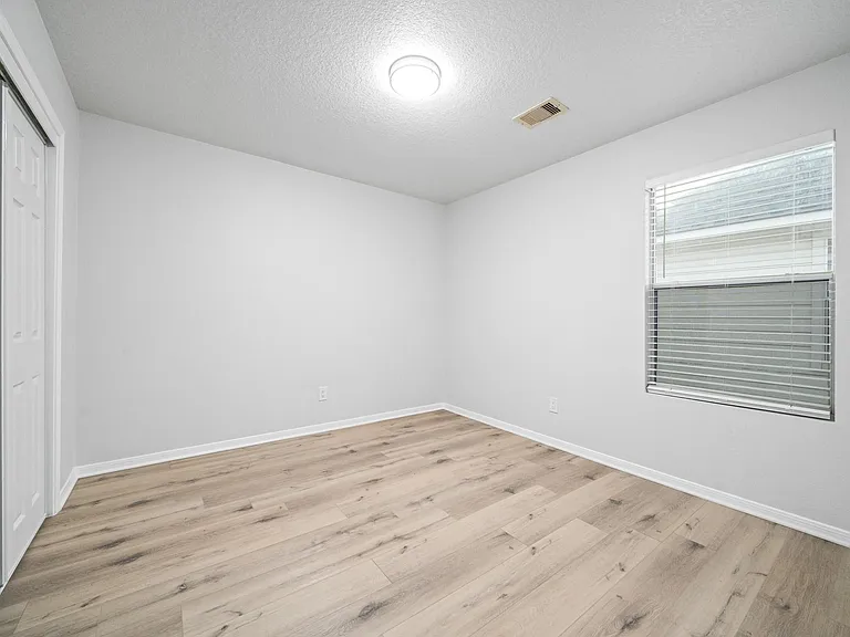 19606 Narcissus Brook Ln — Photo 31