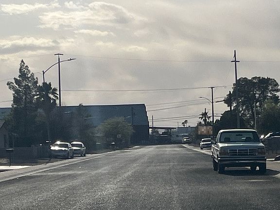 5th image of 340 E Borre Ave