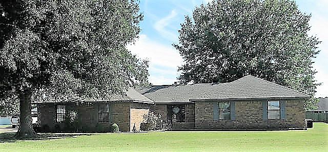 1st image of W Greenbriar Dr