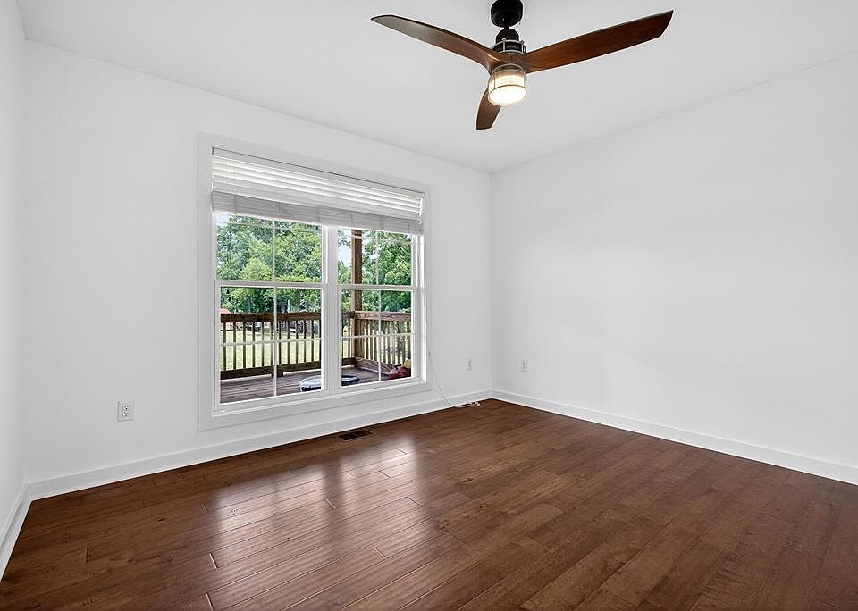 16th image of 8495 Baxter Rd