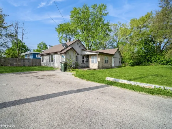 23525 W Briar Ter, Antioch, IL 60002