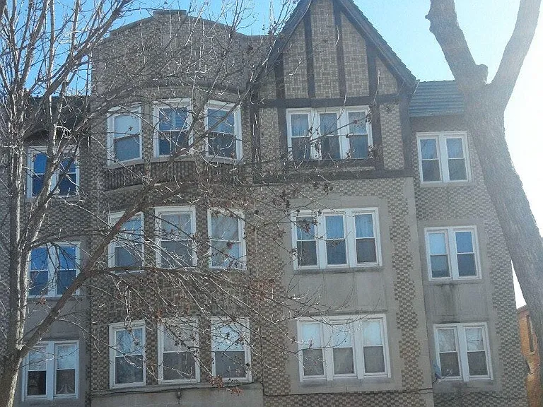 9021 S Justine St — Photo 1
