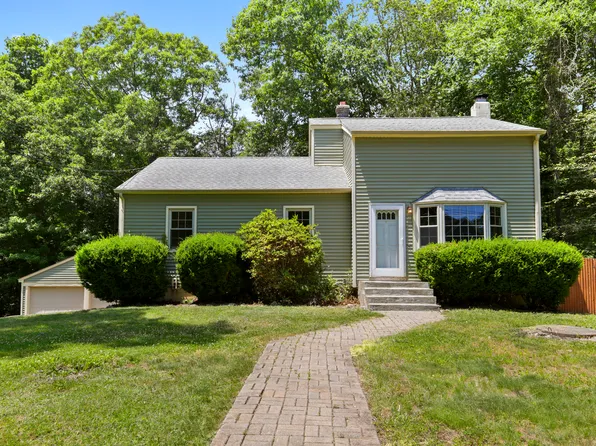 82 Vinegar Hill Road, Ledyard, CT 06335