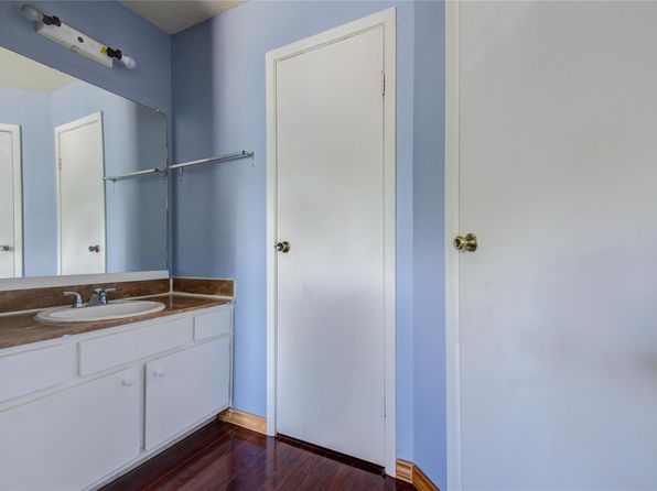 houston-texas-347393955 picture