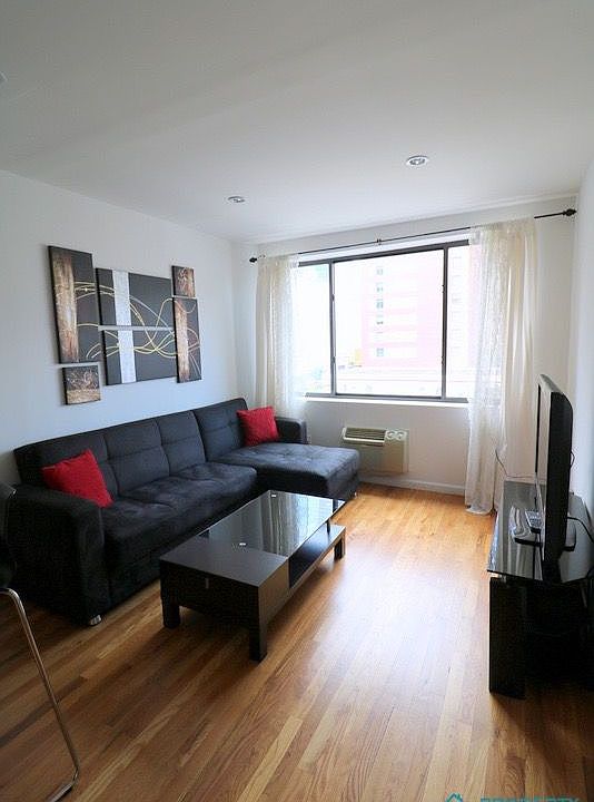 1st image of 626 10th Ave APT 3C
