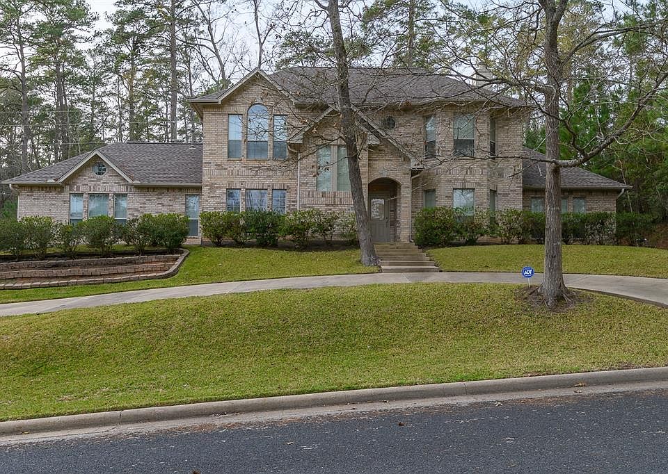 1st image of 1824 Camellia Dr