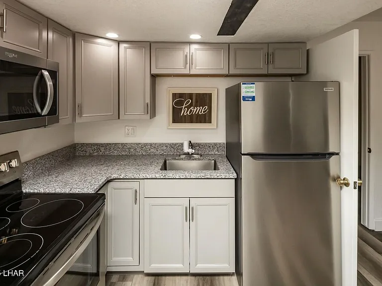 256 Lake Havasu Ave S #B73 — Photo 8