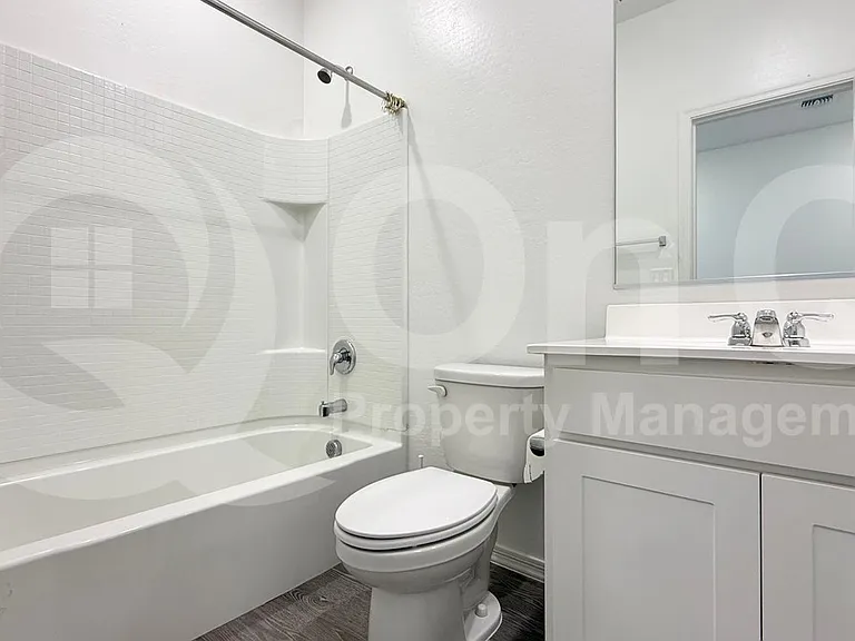 10838 W Marguerite Ave — Photo 17