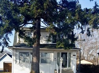 26 N Wisconsin Ave, Villa Park, IL 60181