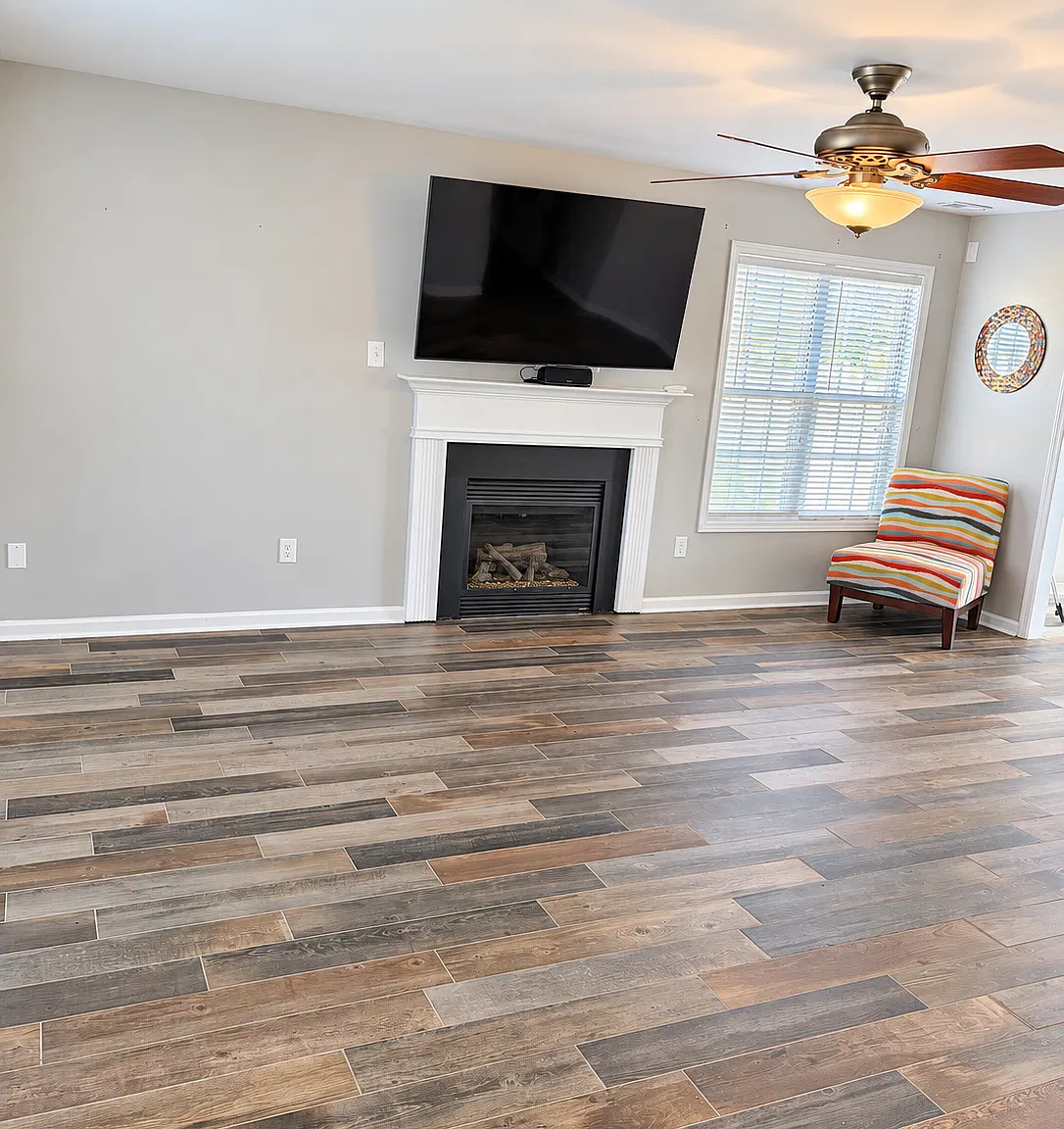 4 bed, 1882 sqft, $2,125 — Photo 2