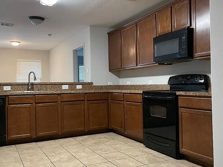 3613 Dove Ln — Photo 11