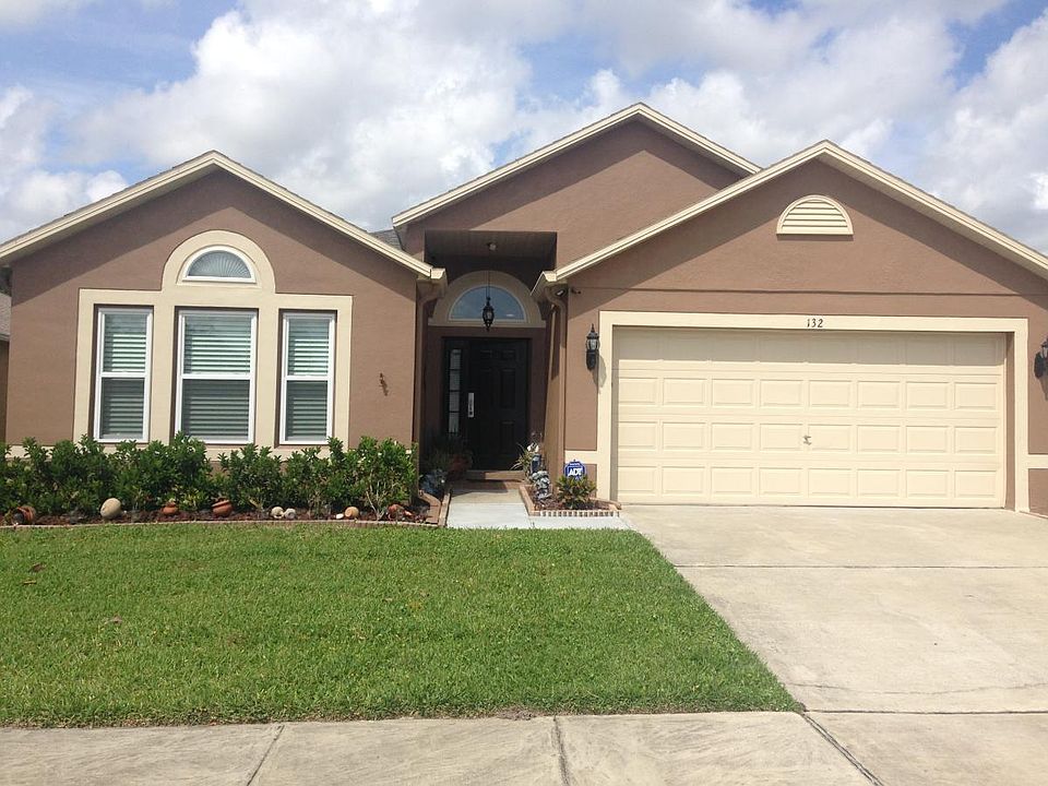1st image of 132 Monterey Oaks Dr