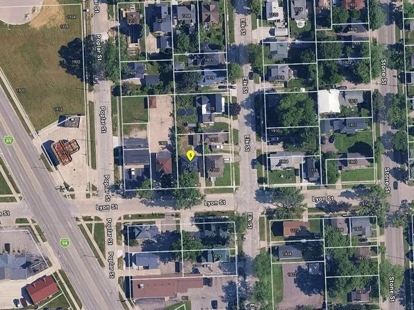 1205 Lyon St, Port Huron, MI 48060