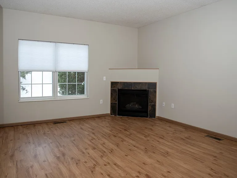 Cedar Pointe Townhomes — Photo 21