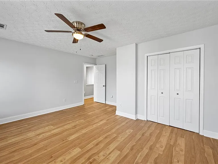 6616 Splashwater Dr — Photo 26