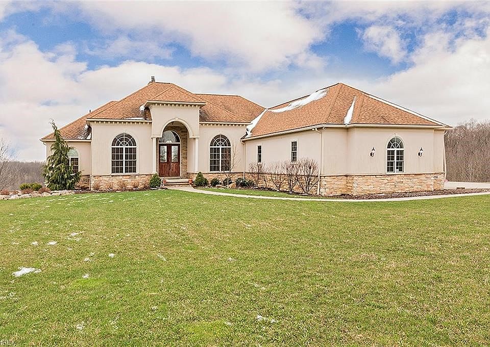 1st image of 9795 Horseshoe Dr